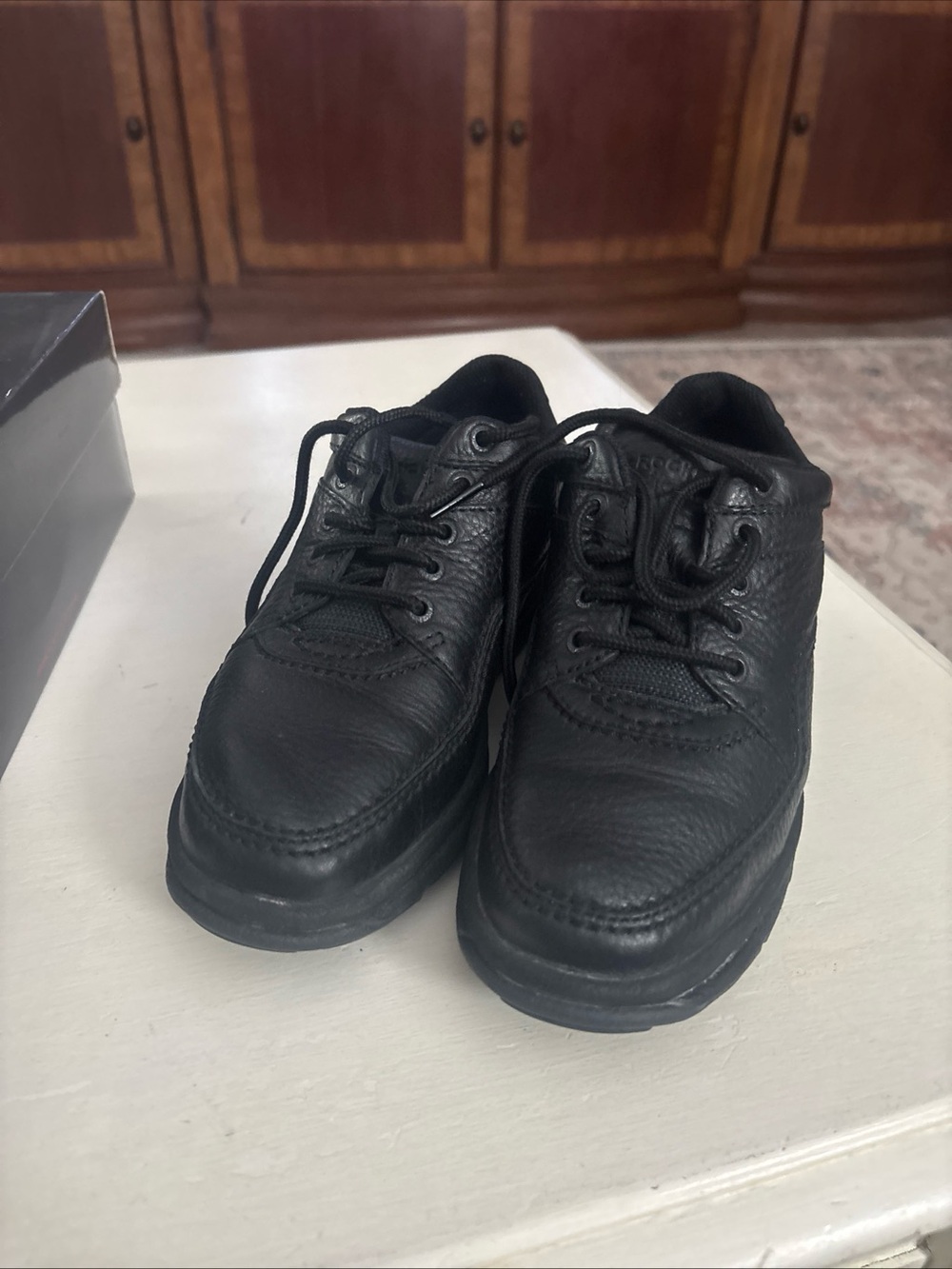 Rockport Black Leather Lace-Up Oxfords size 6.5